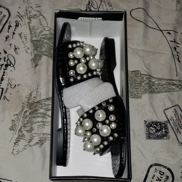 ❗Last One❗ Pearl Croc Embossed Open Toe Slides - Picture 4 of 5